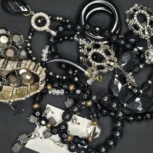 Set Of Elegant Black, Silver And Gold Tones Women's Jewelry Set